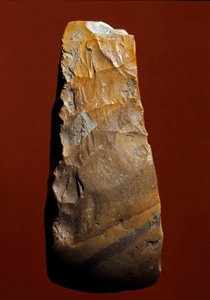 Prehistorie: chopper-type werktuig van lithische vervaardiging uit Kjokkenmoddinger, Denemarken. Paleolithicum. Verona, Museo Civico di Storia Naturale, Italië
