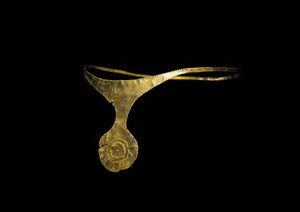 Prehistorische kunst, Bronstijd. Cultuur van El Argar. Diadeem van Caravaca of Cehegin in goud door Prehistoric Prehistoric
