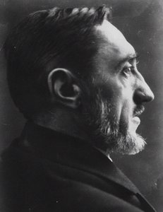 Portret van de schrijver Ivan Sergejevitsj Sjmeljov