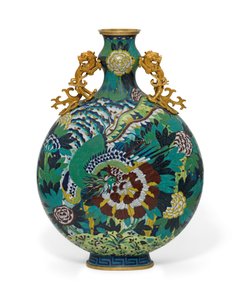 Een grote cloisonné emaille maanvaas