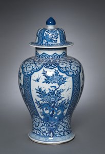 Vaas met Deksel, 1662-1722