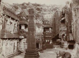 Khalias rots uitgehouwen tempel, Ellora