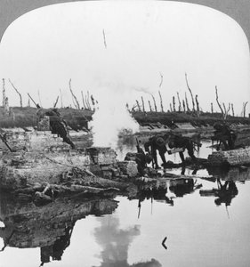Britse troepen aan het IJzerkanaal, Vlaanderen, België, Eerste Wereldoorlog