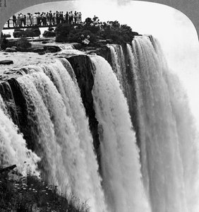 De kwetsbare voetbrug, Niagara Falls, Canada.
