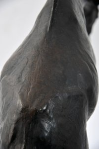 Grote giraffe met gebogen hoofd, gemodelleerd 1909-10, gegoten voor 1913