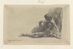Jonge man, zittend op de grond met één been uitgestrekt door Rembrandt van Rijn