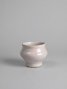 Witte tingeglazuurde kom, 1914-15