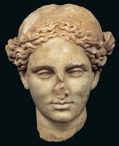 Hoofd van Apollo Sauroktonos (de hagedissenmoordenaar) kopie van een 4e-eeuwse Griekse bronzen beeld door Praxiteles, gevonden in Kifissia