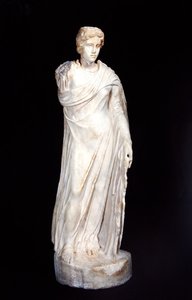 Kanephoros door Roman