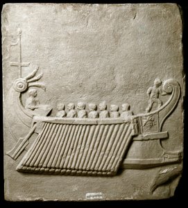 Romeinse kunst: Romeinse trireem - Fragment van marmeren fries uit Pozzuoli