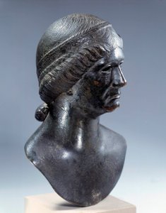 Romeinse kunst: bronzen vrouwenhoofd (begin 1e eeuw na Christus)