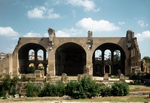 Romeinse kunst: uitzicht op de Basiliek van Maxentius en Constantijn (of Basilica Nova of Basilica di Massenzio e Costantino), 4e eeuw n.Chr. Rome, Italië