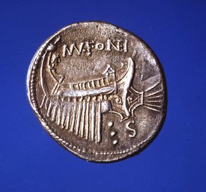 Zilveren munt met een galei, 91 n.Chr.