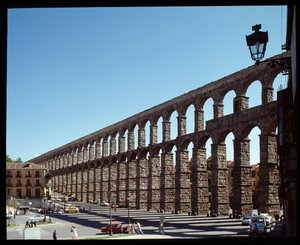 Uitzicht op het aquaduct door Roman