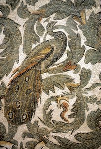 Pauw, Detail van Mozaïek - 4e eeuw na Christus, Bardo Museum, Tunis door Roman Roman