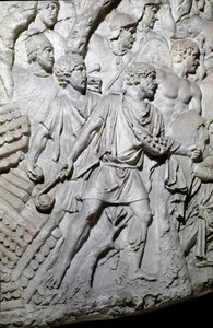 Romeinse kunst: Dacische krijgers die een steenwerper gebruiken tijdens de Eerste Oorlog in Dacië. Mal uit 1862 die de bas-reliëfs van de zuil van Trajanus in Rome reproduceert door Roman Roman