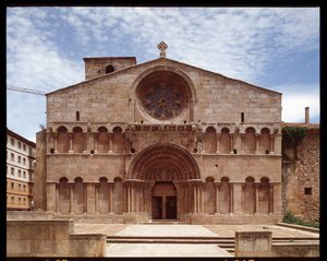 Romaans kunst: uitzicht op de kerk van St. Dominica, 12e eeuw, Soria, Spanje
