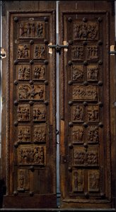 Romaans kunst: houten deur uit het midden van de 12e eeuw van de Kerk van St. Maria van het Kapitool in Keulen, Duitsland (Sankt Maria im Kapitol, Keulen) door Romanesque