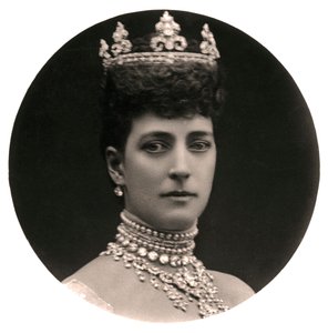 Koningin Alexandra 1844-1925, koningin-gemalin van Koning Edward VII, eind 19e eeuw door Rotary Photo