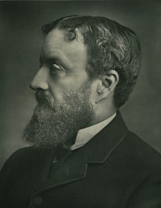 De Eerwaarde Sir Michael Edward Hicks-Beach, Baronet, ca. 1899 door Russell and Sons