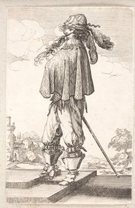 Man, profiel naar links, met degen en hoed met veren, op weg naar boven op twee traptreden door Salomon Savery