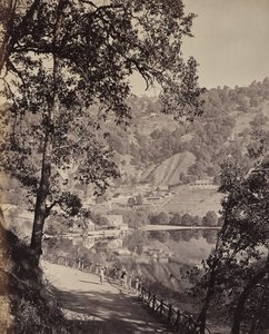 Hyree-meer. Bergstation in de Himalaya. Gezicht op het Taj-meer met vergaderzalen, Lhutse door Samuel Bourne