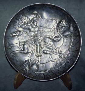 Schaal met Koning Ardashir II, uit Sari, Mazandaran door Sasanian School