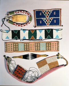 Collectie van Zulu-kralenartefacten door School African