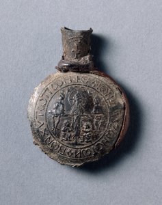Pelgrimsampul met Scènes van de Kruisiging (voor) en de Hemelvaart (achter) door School Byzantine