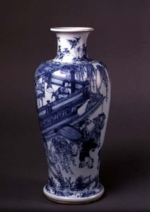 Vaas met een dame op een balkon, Chinees, ca.1690-1710 door School Chinese