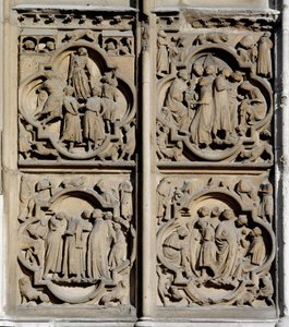 Gotische kunst: scènes van onderwijs. Detail van het zuidportaal van de Notre-Dame kathedraal in Parijs door School French
