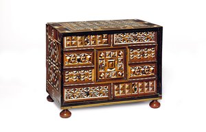 Zuid-Duitse marqueterie tafel kabinet (ebbenhout, ivoor, walnoot & fruitwood) door School German