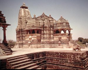 Uitzicht op de Tempel van Devi Jagadamba