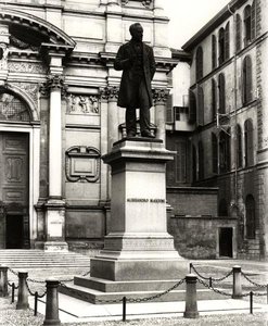 Monument voor Alessandro Manzoni (1785-1873) door School Italian