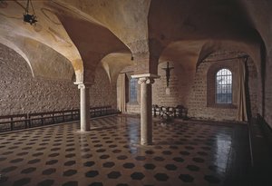 Zicht op de kapittelzaal van de kerk van Sint Vincent en Sint Anasthasus, abdij van de drie fonteinen door School Italian