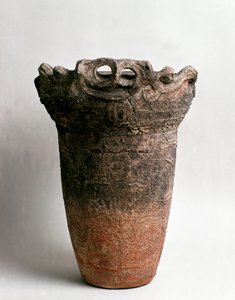 Grote terracotta vaas uit Fukushima, Jomon-periode 16e-10e eeuw v.Chr.
