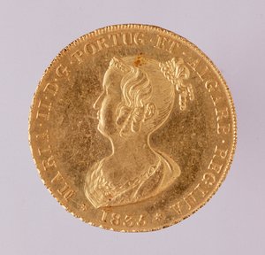 Gouden kroon van koningin van Portugal Maria II (1835) door School Portuguese