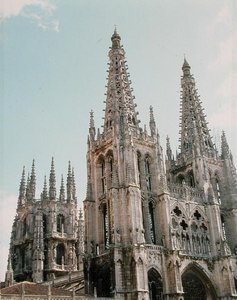 Uitzicht op de klokkentorens en de lantaarn toren door School Spanish