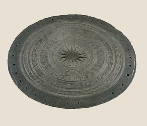 Detail van de bovenkant van Dong Son drum, 2e-1e eeuw BC (brons) door School Vietnamese