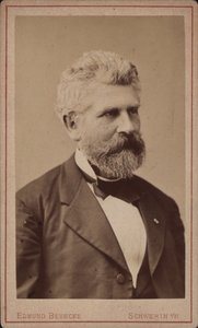 Portret van de cellist en componist Georg Goltermann 1824-1898, ca. 1880 door Schwerin . Photo studio Edmund Behncke