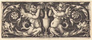 Ornament met twee Tritons die hoorns blazen