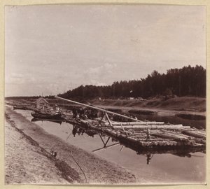 Vlotten van boomstammen, Wolga-Baltische Waterweg, Rusland door Sergei Mikhailovich Prokudin Gorskii
