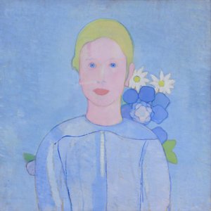 Meisje met papieren bloemen