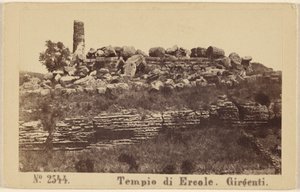 Tempel van Hercules. Girgenti. door Sommer and Behles