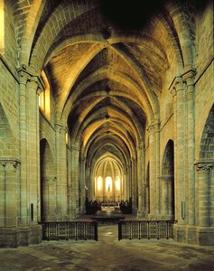 Interieur van de kerk, gesticht in 1150 door Spanish School