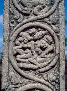 Reliëf van een pilaar van een boeddhistische tempel