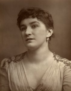 Nelly Bromley, Britse acteur en zanger, 1882