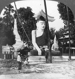 Boeddhabeeld, Shwedagon Pagode, Rangoon, Birma, 1908