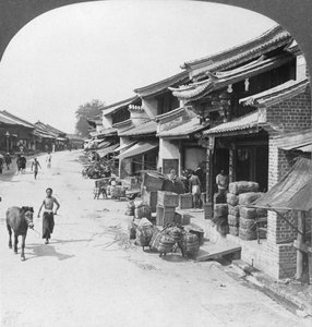 Hoofdstraat van de Chinese wijk, Bhamo, Birma, 1908