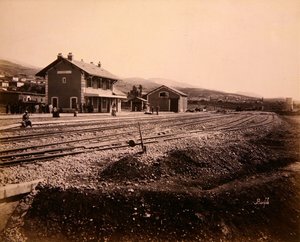 Station huis in Mallakah-Zahleh aan de spoorlijn Beiroet naar Damascus door Studio Bonfils